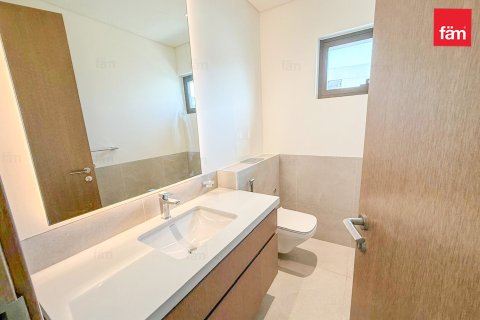 Villa in Al Furjan, Dubai 4 bedrooms, 565.7 sq.m. № 24652 - photo 17