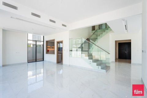 Villa in Al Furjan, Dubai 5 bedrooms, 661.6 sq.m. № 24655 - photo 6