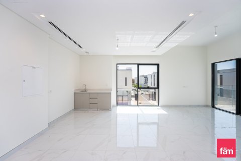 Villa in Al Furjan, Dubai 5 bedrooms, 661.6 sq.m. № 24655 - photo 13