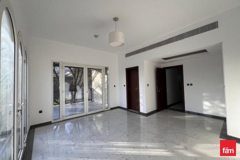 فيلا في دبي 4 غرف نوم, 502.6 م² رقم 24653 - صورة 16