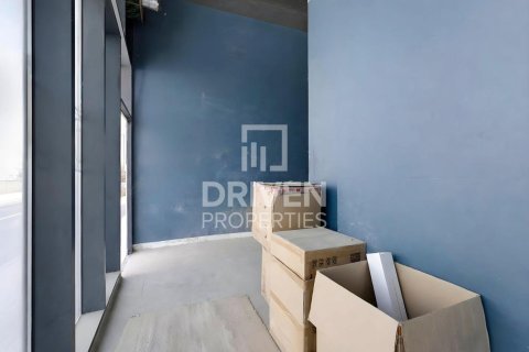 Shop in SOL Bay, Business Bay, Dubai 64.85 sq.m. № 130096 - photo 2