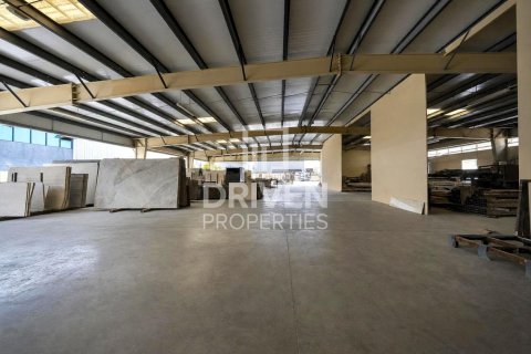 Warehouse in Dubai 2097.56 sq.m. № 130086 - photo 4