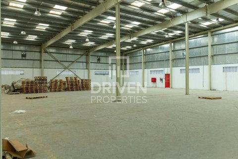 Warehouse in Jebel Ali, Dubai 2759.78 sq.m. № 130087 - photo 2