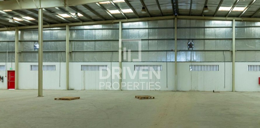 Warehouse in Jebel Ali, Dubai 2759.78 sq.m. № 130087