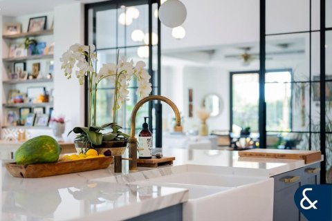 Купить виллу в Jumeirah Islands, Дубай: 4 спальни, 530м², № 75893 - фото 19