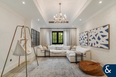 Villa en Jumeirah Islands, Dubai, 4 dormitorios, 534 m², № 75893 - foto 21