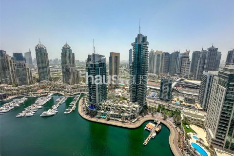 Apartment in Dubai Marina, Dubai 3 bedrooms, 168 sq.m. № 43645 - photo 1