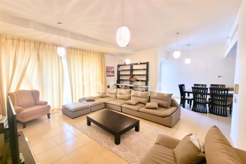 Apartamento en Jumeirah Beach Residence, Dubai, 2 dormitorios, 120.1 m², № 6485 - foto 2