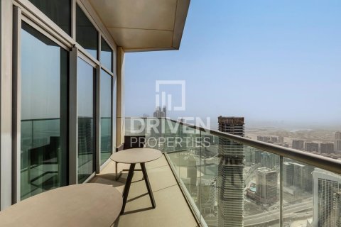 Apartment in The Address Residence Fountain Views, Downtown Dubai (Downtown Burj Dubai), Dubai 3 bedrooms, 214 sq.m. № 86985 - photo 17