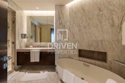 Apartment in The Address Residence Fountain Views, Downtown Dubai (Downtown Burj Dubai), Dubai 3 bedrooms, 214 sq.m. № 86985 - photo 20