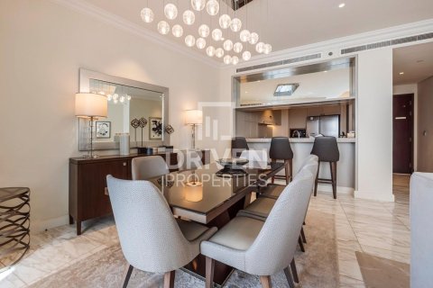 Apartment in The Address Residence Fountain Views, Downtown Dubai (Downtown Burj Dubai), Dubai 3 bedrooms, 214 sq.m. № 86985 - photo 6
