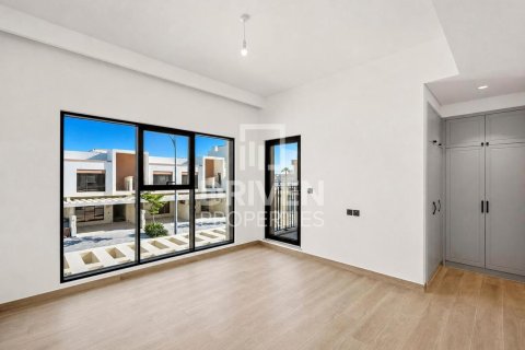 Townhouse in Damac Lagoons, Dubai 4 bedrooms, 143.91 sq.m. № 140993 - photo 11