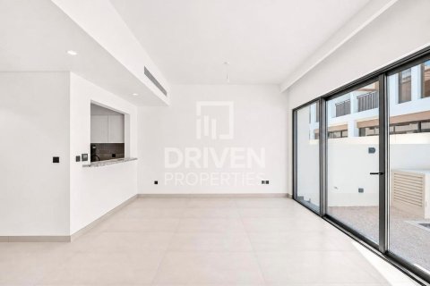 Townhouse in Damac Lagoons, Dubai 4 bedrooms, 143.91 sq.m. № 140993