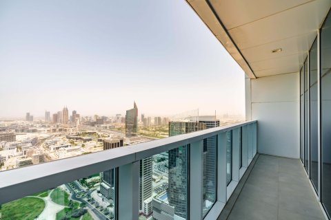 Купить квартиру в Marina Arcade Tower, Дубай Марина, Дубай: 3 спальни, 232м², № 8069 - фото 1