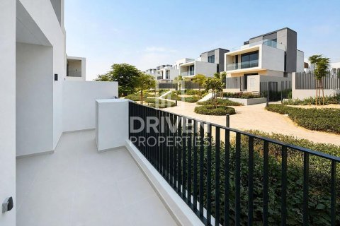 Villa en Arabian Ranches 3, Dubai, 3 dormitorios, 127.56 m², № 128127