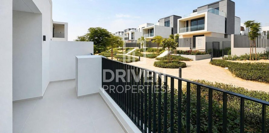 Villa en Arabian Ranches 3, Dubai, 3 dormitorios, 127.56 m², № 128127