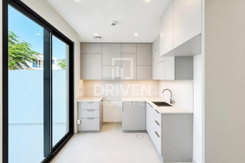 Villa en Arabian Ranches 3, Dubai, 3 dormitorios, 127.56 m², № 128127 - foto 10