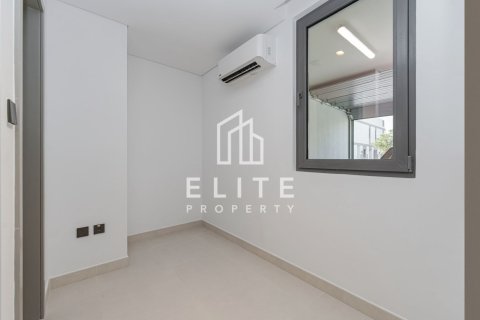 Villa in Aura, Tilal Al Ghaf, Dubai 5 bedrooms, 256 sq.m. № 141267 - photo 10