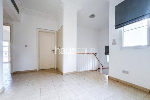 Villa en Meadows, Dubai, 3 dormitorios, 320 m², № 45045 - foto 8