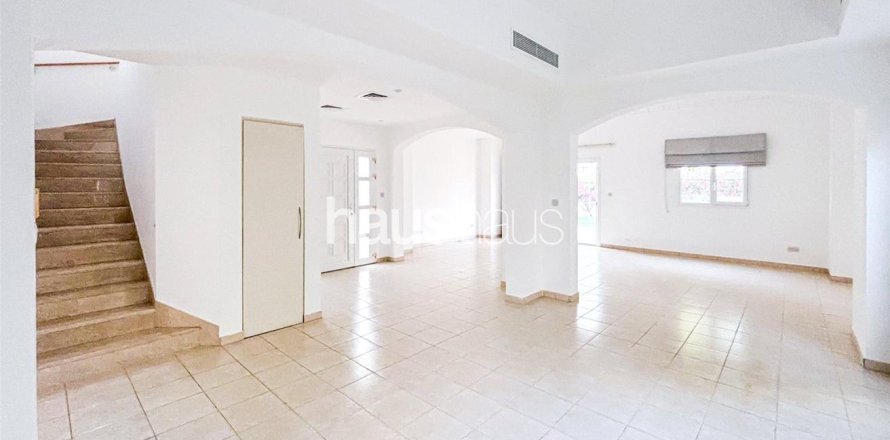 Villa à Meadows, Dubai, 3 chambres, 320 m², № 45045