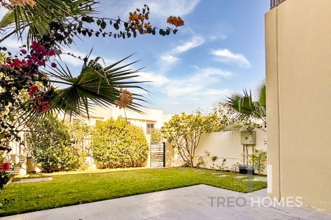 Adosado en Noor Townhouses, Town Square, Dubai, 3 dormitorios, 203 m², № 13621 - foto 17