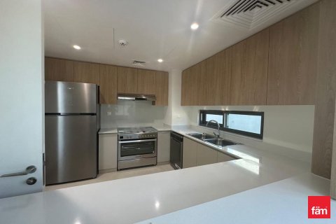 Villa in Dubai 4 bedrooms, 392 sq.m. № 70685 - photo 7