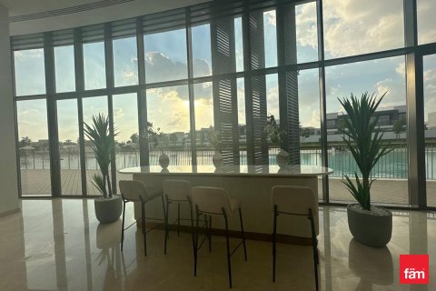 Villa in Dubai 4 bedrooms, 392 sq.m. № 70685 - photo 14