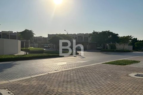Купить таунхаус в DAMAC Hills (Akoya by DAMAC), Дубай: 5 спален, 234м², № 22994 - фото 9