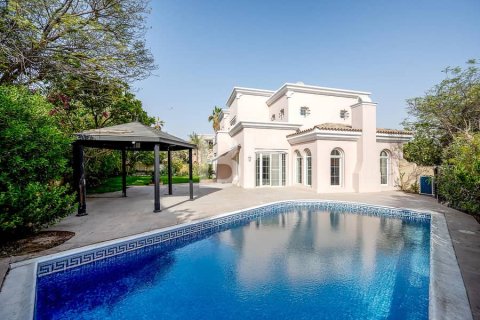 Villa à Arabian Ranches, Dubai, 4 chambres, 743 m², № 22993 - photo 1