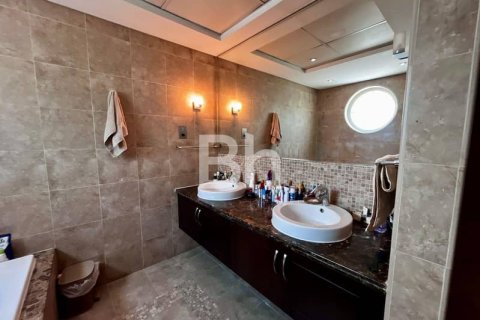 Villa en Jumeirah Park, Dubai, 3 dormitorios, 337 m², № 22995 - foto 21