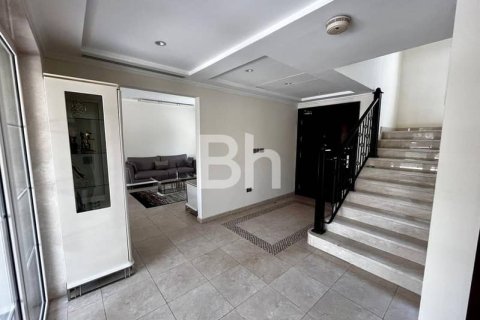 Villa en Jumeirah Park, Dubai, 3 dormitorios, 337 m², № 22995 - foto 3