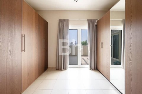 Townhouse in Al Furjan, Dubai 3 bedrooms, 301 sq.m. № 22996 - photo 3