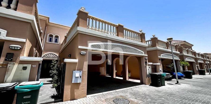Maison de ville à Jumeirah Village Triangle, Dubai, 2 chambres, 240 m², № 22970