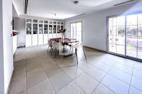 Maison de ville à Jumeirah Village Triangle, Dubai, 2 chambres, 240 m², № 22970 - photo 6