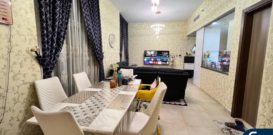 Apartment in Azizi Star, Al Furjan, Dubai 2 bedrooms, 86 sq.m. № 74766