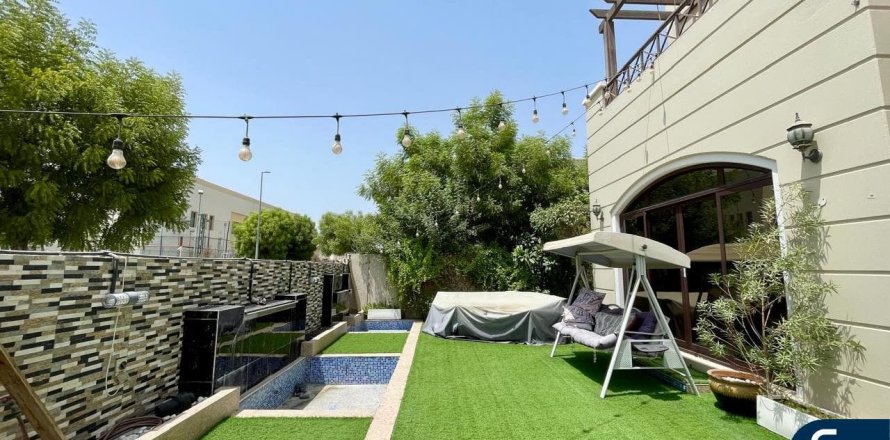 Villa à Al Salam, Mudon, Dubai, 4 chambres, 354 m², № 74772