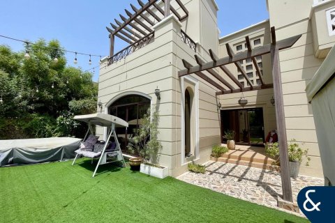 Villa en Al Salam, Mudon, Dubai, 4 dormitorios, 354 m², № 74772 - foto 2