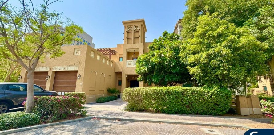 Villa à North Village, Al Furjan, Dubai, 3 chambres, 357 m², № 74771