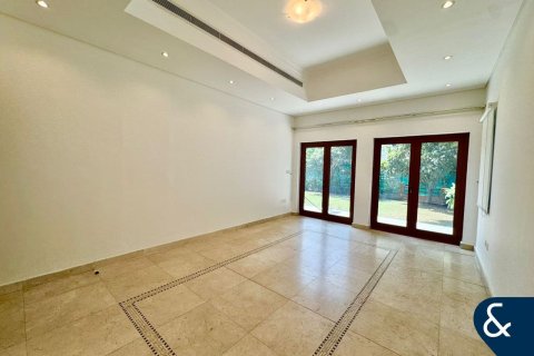 Villa à North Village, Al Furjan, Dubai, 3 chambres, 357 m², № 74771 - photo 8