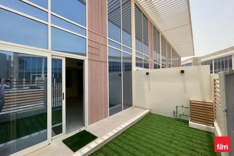 Adosado en Dubai, 2 dormitorios, 96.2 m², № 42981 - foto 10