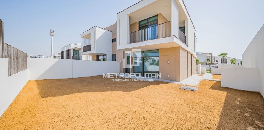 Villa en Al Furjan, Dubai, 4 dormitorios, 420 m², № 73226