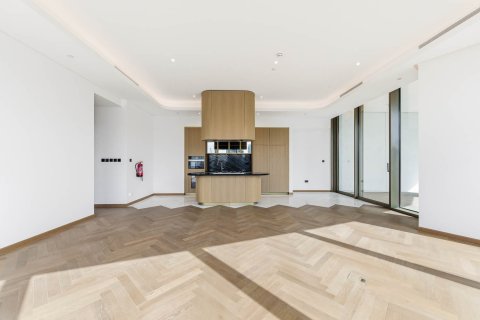 Apartment in Business Bay, Dubai 2 bedrooms, 187.66 sq.m. № 130161 - photo 18
