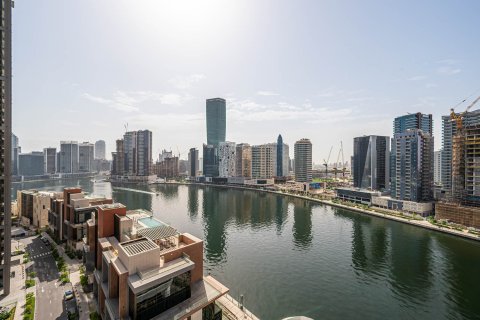 Apartment in Business Bay, Dubai 2 bedrooms, 187.66 sq.m. № 130161 - photo 11