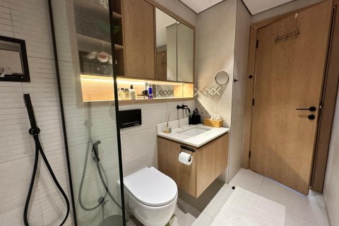 Apartamento en BEVERLY RESIDENCE en Jumeirah Village Circle, Dubai, 1 dormitorio, 71 m², № 97334 - foto 11