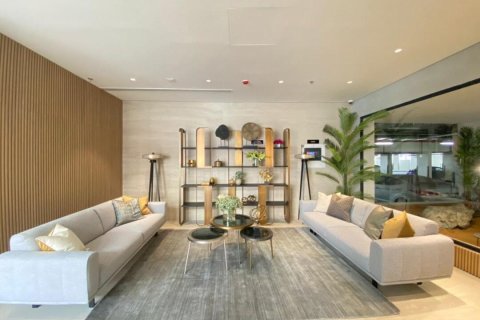 Apartamento en BEVERLY RESIDENCE en Jumeirah Village Circle, Dubai, 1 dormitorio, 71 m², № 97334 - foto 14