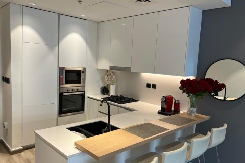 Apartamento en BEVERLY RESIDENCE en Jumeirah Village Circle, Dubai, 1 dormitorio, 71 m², № 97334 - foto 3