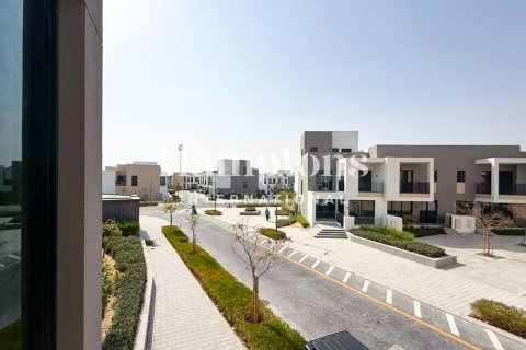 Villa in Arabian Ranches 3, Dubai 3 bedrooms, 127.55581900 sq.m. № 142307 - photo 26