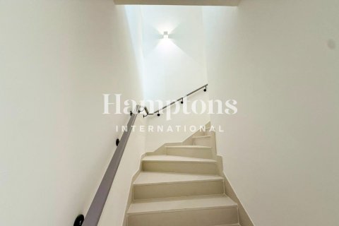 Villa in Arabian Ranches 3, Dubai 3 bedrooms, 127.55581900 sq.m. № 142307 - photo 15