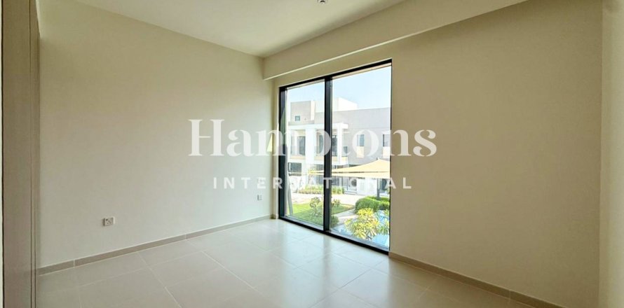 Villa in Arabian Ranches 3, Dubai 3 bedrooms, 127.556 sq.m. № 142307