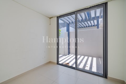 Villa en Maple 3, Dubai Hills Estate, Dubai, 4 dormitorios, 288.83542700 m², № 142302 - foto 8